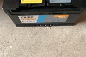 Batteria auto exide 100 A nuova, mai usata
