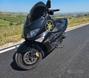 T MAX