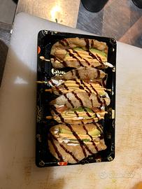 Sushi chef ( maki man )