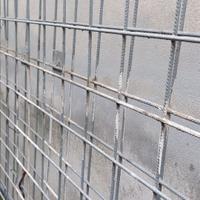 Tralicci in ferro zincato per piante rampicanti (2