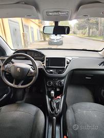 Peugeot 208 (Leggere Descrizione)