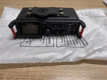 Tascam DR 70 D REGISTRATORE PORTATILE PER VIDEO E