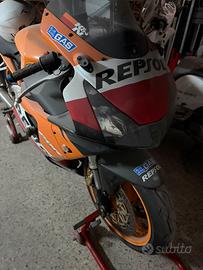 Honda cbr 900
