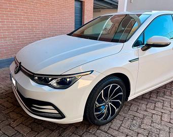 Volkswagen Golf 1.5 etsi evo 150cv DSG