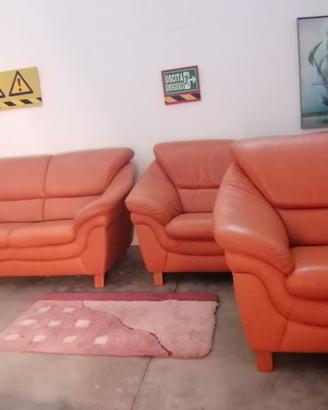 MERAVIGLIOSO SET DIVANI 321 in pelle ! CONSEGNA !