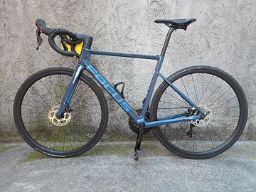 Focus Izalco Max 8.7 - Carbonio - Shimano 105 11v 