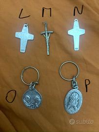 Papa Francesco croci ciondoli portachiavi