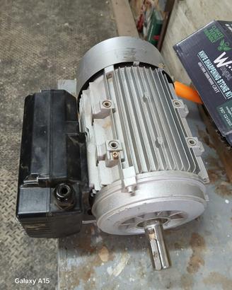 Motore elettrico 230v 2.2kw