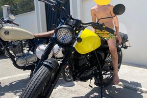Mutt Mongrel 125 - Cafe Racer (Patente B/A1)