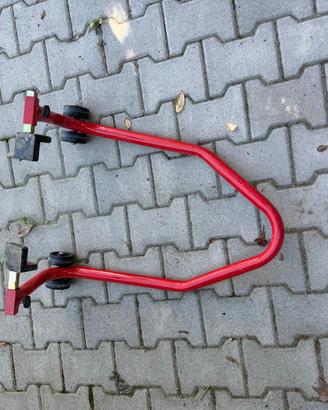 Cavalletto anteriore, moto