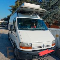 Furgone per ambulanti con tenda