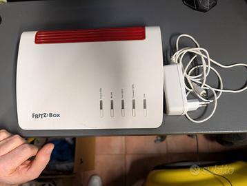 Fritzbox 7590 + Fritz repeater 2400