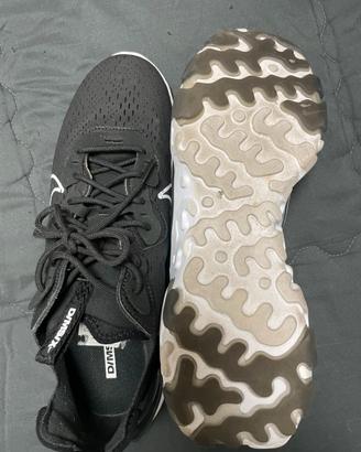 Nike REACT VISION bianche e nere