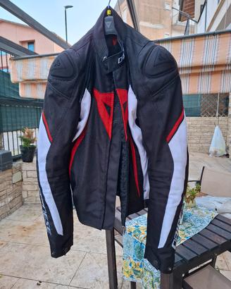 Dainese giubbotto avrò taglia 48 
