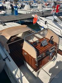 Boston Whaler 21