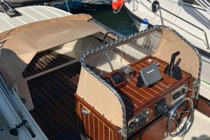 Boston Whaler 21