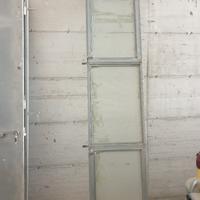 finestra in ferro zincato 