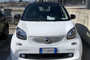 Smart ForTwo 90 0.9 T twinamic cabrio BRABUS Style