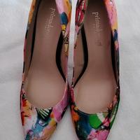 Scarpe décolleté con tacco con stampa floreale