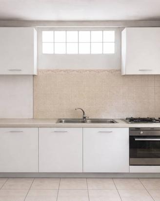 CUCINA LINEARE 340 CM CON ELETTRODOMESTICI INDESIT