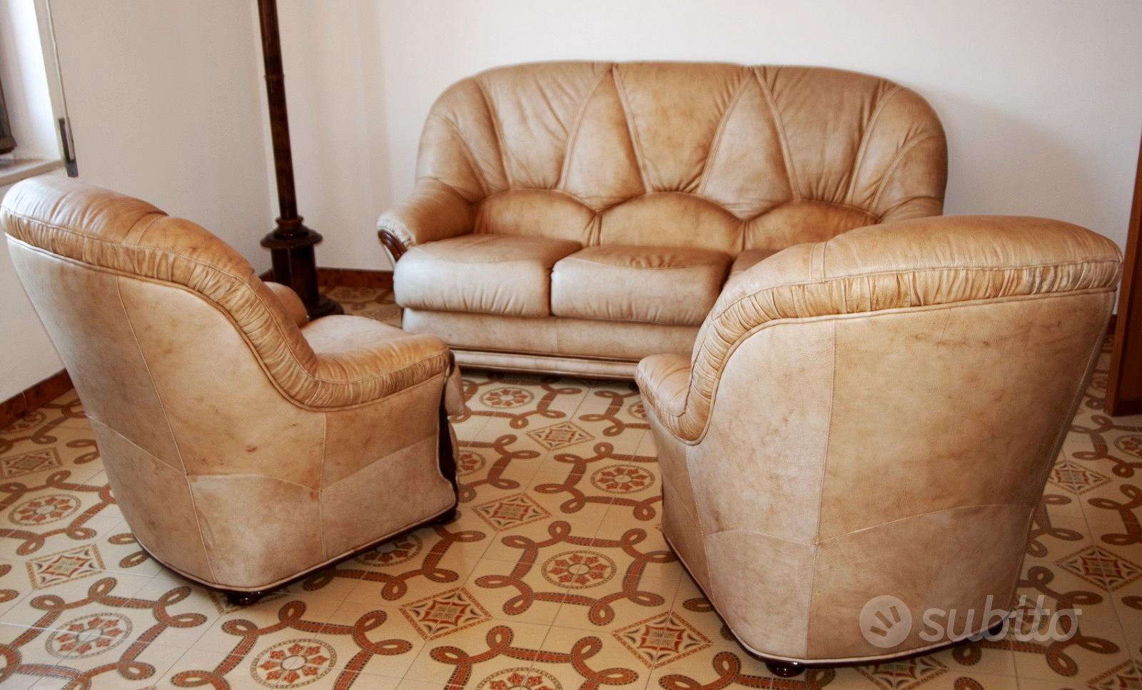 Poltrone e sofa di pelle Arredamento e Casalinghi In vendita a Oristano