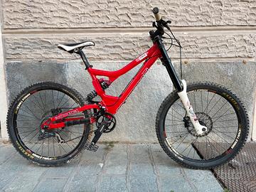 MTB DH Commencal