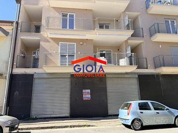 Immobile di 90 m² con 1 locale a Mondragone