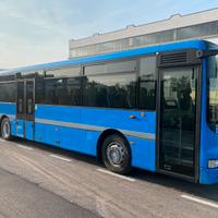 Autobus/ irisbus euro 3 con pedana disabile