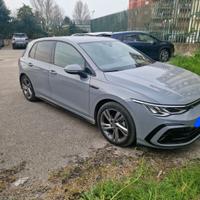 VW Golf 8 R-Line 1.5 eTSI 150 CV DSG - Unico Propr