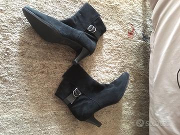 Stivaletti 36,5 nuovi camoscio