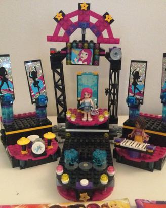 LEGO FRIENDS PALCO ROCK e CAMERINO POP STAR