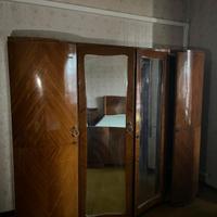 Armadio in legno verniciato anni 50