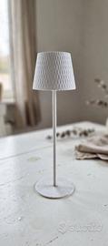 lampada da tavolo bianco senza filo ricaricabile