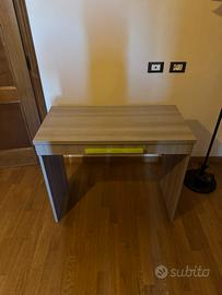 Scrivania per cameretta