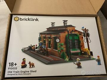 Lego 910033 Bricklink old train engine shed