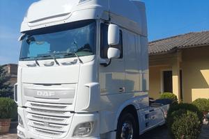 Trattore stradale DAF xf 106