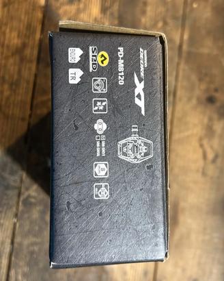 Pedali Shimano XT M8120 Enduro/Trail SPD nero