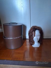 Cappelliera, testina e parrucca vintage perfetti 