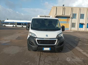 Camion Frigo Peugeot