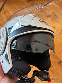 Casco jet