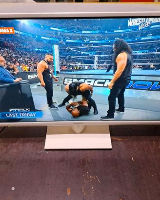 TV Panasonic 32" Smart Full HD funzionante