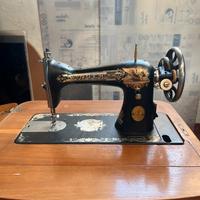 SINGER - Macchina da cucire d’epoca