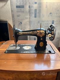 SINGER - Macchina da cucire d’epoca