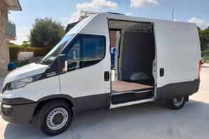IVECO DAILY FURGONE EURO 6B