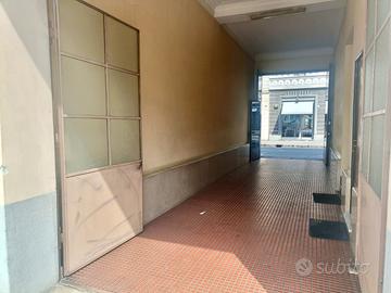 Box auto singolo interno cortile