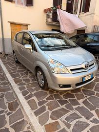 Toyota corolla verso 2006