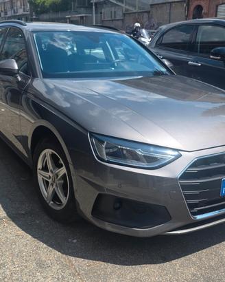 Audi A4 Avant 35 TFSI S tronic Business