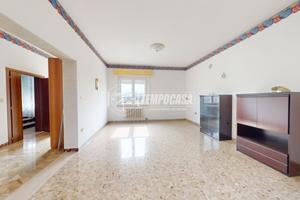 APPARTAMENTO CON 3 CAMERE ZONA FONTE DI MARE!