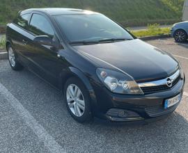 Opel Astra GTC 1.3 CDTI