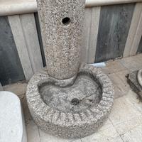 Fontana in granito giardino